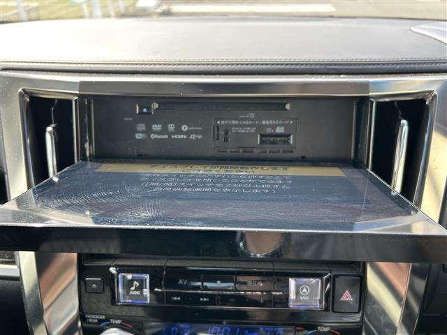 ヴェルファイア ２．５Ｚ　・社外ナビ・ＦＭ／ＡＭ／ＣＤ／ＤＶＤ／Ｂｌｕｅｔｏｏｔｈ／フルセグＴＶ・バックカメラ・ドライブレコーダー・フリップダウンモニター・両側パワースライドドア・レーダークルーズコントロール・禁煙車・ＷＡＣ（9枚目）