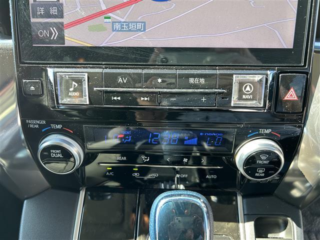 ヴェルファイア ２．５Ｚ　・社外ナビ・ＦＭ／ＡＭ／ＣＤ／ＤＶＤ／Ｂｌｕｅｔｏｏｔｈ／フルセグＴＶ・バックカメラ・ドライブレコーダー・フリップダウンモニター・両側パワースライドドア・レーダークルーズコントロール・禁煙車・ＷＡＣ（16枚目）