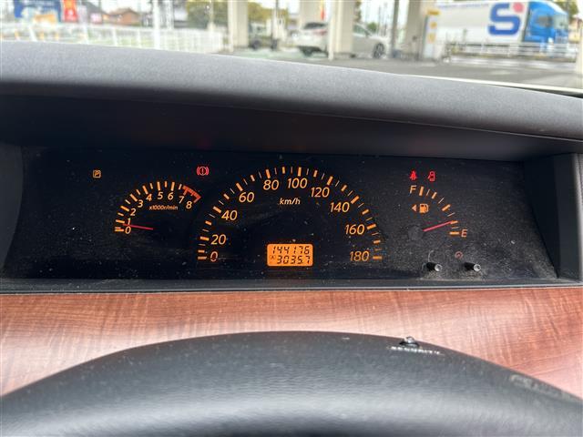 ティアナ 230JK M-コレクション ・ワンオーナー・純正ナビ(FM/AM/DVD)・バックカメラ・ドライブレコーダー・ハンズフリー・純正フロアマット・電格ミラー・禁煙車・盗難防止装置・パワーシート・ドアバイザー(4枚目)