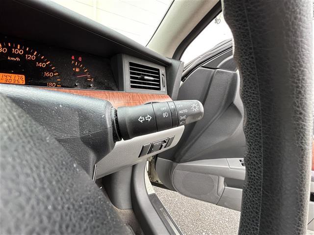 ティアナ 230JK M-コレクション ・ワンオーナー・純正ナビ(FM/AM/DVD)・バックカメラ・ドライブレコーダー・ハンズフリー・純正フロアマット・電格ミラー・禁煙車・盗難防止装置・パワーシート・ドアバイザー(10枚目)