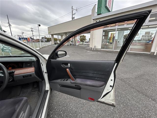 ティアナ 230JK M-コレクション ・ワンオーナー・純正ナビ(FM/AM/DVD)・バックカメラ・ドライブレコーダー・ハンズフリー・純正フロアマット・電格ミラー・禁煙車・盗難防止装置・パワーシート・ドアバイザー(17枚目)