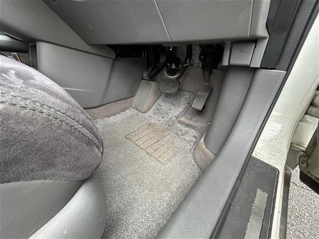 ティアナ 230JK M-コレクション ・ワンオーナー・純正ナビ(FM/AM/DVD)・バックカメラ・ドライブレコーダー・ハンズフリー・純正フロアマット・電格ミラー・禁煙車・盗難防止装置・パワーシート・ドアバイザー(23枚目)