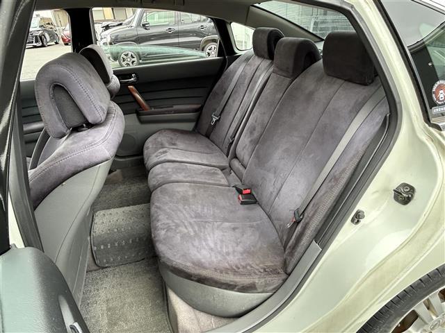 ティアナ 230JK M-コレクション ・ワンオーナー・純正ナビ(FM/AM/DVD)・バックカメラ・ドライブレコーダー・ハンズフリー・純正フロアマット・電格ミラー・禁煙車・盗難防止装置・パワーシート・ドアバイザー(28枚目)