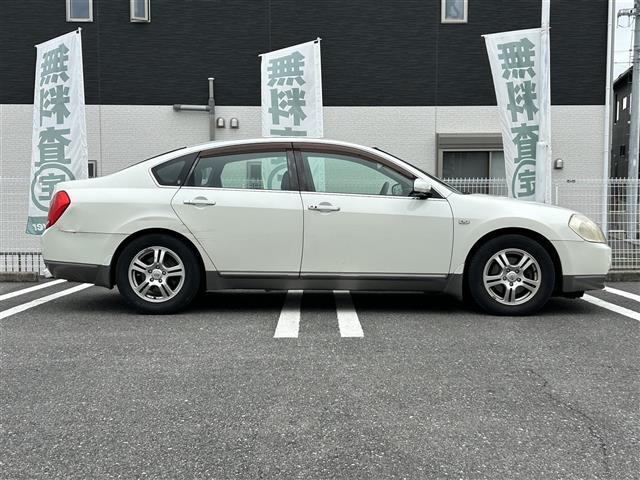 ティアナ 230JK M-コレクション ・ワンオーナー・純正ナビ(FM/AM/DVD)・バックカメラ・ドライブレコーダー・ハンズフリー・純正フロアマット・電格ミラー・禁煙車・盗難防止装置・パワーシート・ドアバイザー(36枚目)