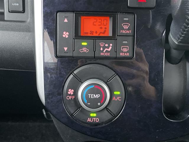 タント カスタムＲＳ　トップエディションＳＡＩＩＩ　禁煙車　純正８インチＳＤナビ　フルセグ　Ｂｌｕｅｔｏｏｔｈ　ＨＤＭＩ　ＵＳＢ　両側パワースライドドア　シートヒーター　衝突軽減ブレーキ　ＡＵＴＯライト　ＡＵＴＯハイビーム　ＬＥＤヘッドライト（15枚目）