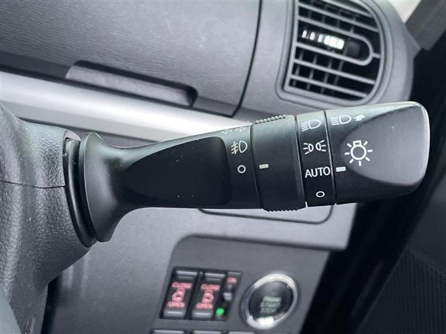 タント カスタムＲＳ　トップエディションＳＡＩＩＩ　禁煙車　純正８インチＳＤナビ　フルセグ　Ｂｌｕｅｔｏｏｔｈ　ＨＤＭＩ　ＵＳＢ　両側パワースライドドア　シートヒーター　衝突軽減ブレーキ　ＡＵＴＯライト　ＡＵＴＯハイビーム　ＬＥＤヘッドライト（19枚目）