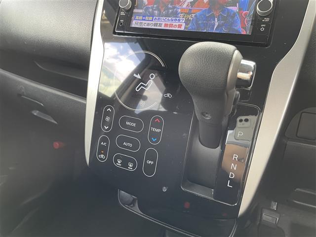 デイズ ハイウェイスター　Ｘ　禁煙車・純正ナビ・フルセグＴＶ・アラウンドビューモニター・純正ドライブレコーダー・アイドリングストップ・オートライト・プッシュスタート・スペアキー（9枚目）