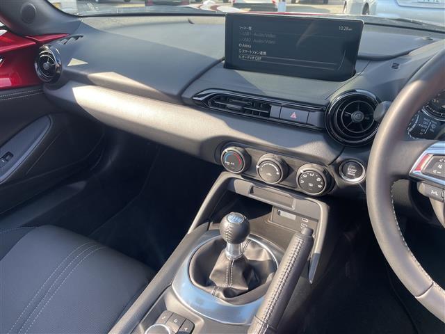 ロードスター Ｓ　ワンオーナー　禁煙車　純正ナビ　Ｂｌｕｅｔｏｏｔｈ　ドラレコ　ＡＵＴＯライト　オートマチックハイビーム　オートワイパー　純正１６インチアルミホイール　プッシュスタート／スマートキー（11枚目）