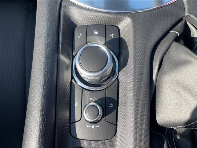 ロードスター Ｓ　ワンオーナー　禁煙車　純正ナビ　Ｂｌｕｅｔｏｏｔｈ　ドラレコ　ＡＵＴＯライト　オートマチックハイビーム　オートワイパー　純正１６インチアルミホイール　プッシュスタート／スマートキー（14枚目）