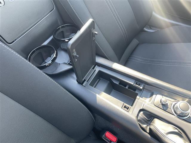 ロードスター Ｓ　ワンオーナー　禁煙車　純正ナビ　Ｂｌｕｅｔｏｏｔｈ　ドラレコ　ＡＵＴＯライト　オートマチックハイビーム　オートワイパー　純正１６インチアルミホイール　プッシュスタート／スマートキー（15枚目）