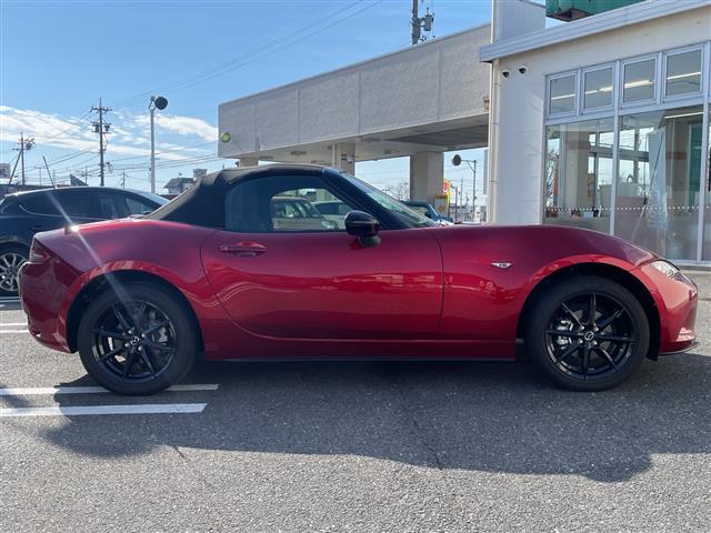 ロードスター Ｓ　ワンオーナー　禁煙車　純正ナビ　Ｂｌｕｅｔｏｏｔｈ　ドラレコ　ＡＵＴＯライト　オートマチックハイビーム　オートワイパー　純正１６インチアルミホイール　プッシュスタート／スマートキー（35枚目）