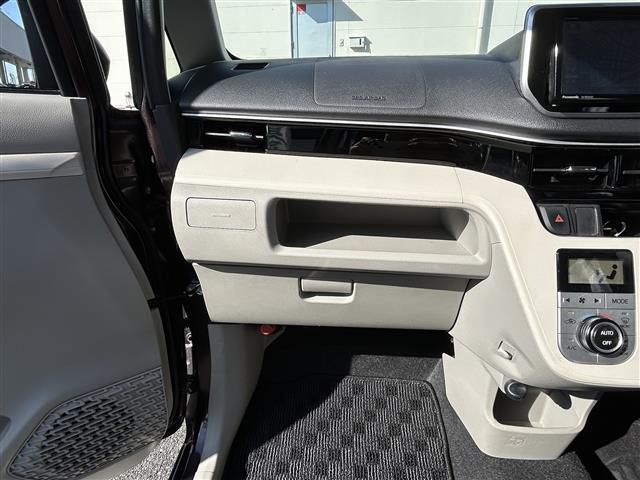 ムーヴ Ｘ　ＳＡＩＩＩ　・ワンオーナー・ディーラーナビ・ＦＭ／ＡＭ／ＣＤ／ＤＶＤ／Ｂｌｕｅｔｏｏｔｈ／フルセグＴＶ・バックカメラ・シートヒーター・プリクラッシュ・禁煙車・盗難防止装置・横滑り防止装置・スペアキー１本・純正Ｆ（15枚目）