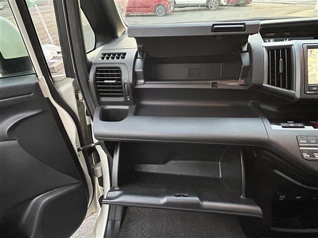 ステップワゴンスパーダ Z ・ディーラーナビ・FM/AM/CD/DVD/ワンセグTV/Bluetooth・全方位カメラ・ビルトインETC・両側パワースライドドア・禁煙車・スペアキー1本・盗難防止装置・横滑り防止装置・電格ミラー(21枚目)