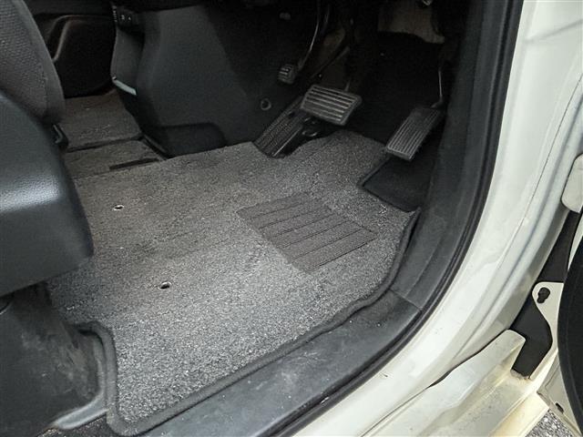 ステップワゴンスパーダ Z ・ディーラーナビ・FM/AM/CD/DVD/ワンセグTV/Bluetooth・全方位カメラ・ビルトインETC・両側パワースライドドア・禁煙車・スペアキー1本・盗難防止装置・横滑り防止装置・電格ミラー(28枚目)