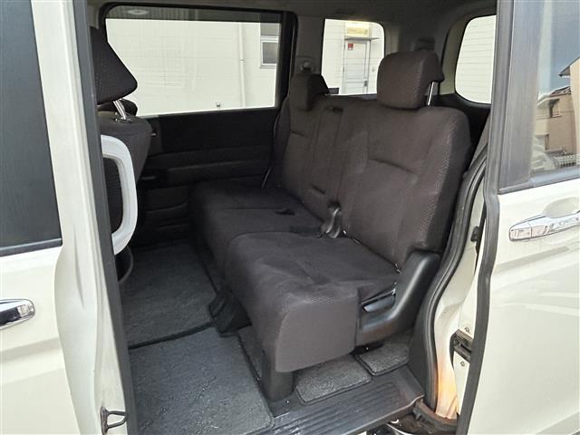 ステップワゴンスパーダ Z ・ディーラーナビ・FM/AM/CD/DVD/ワンセグTV/Bluetooth・全方位カメラ・ビルトインETC・両側パワースライドドア・禁煙車・スペアキー1本・盗難防止装置・横滑り防止装置・電格ミラー(29枚目)