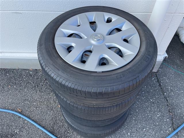 ジューク １５ＲＳ　タイプＶ　禁煙車　純正７インチナビ　フルセグ　Ｂｌｕｅｔｏｏｔｈ　ＤＶＤ再生　前方ドラレコ　バックカメラ　ＥＴＣ　ＡＵＴＯライト　革巻きステアリング　プッシュスタート／スマートキー　純正スチールホイール積込（24枚目）