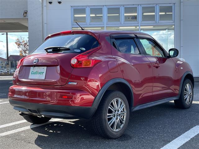 ジューク １５ＲＳ　タイプＶ　禁煙車　純正７インチナビ　フルセグ　Ｂｌｕｅｔｏｏｔｈ　ＤＶＤ再生　前方ドラレコ　バックカメラ　ＥＴＣ　ＡＵＴＯライト　革巻きステアリング　プッシュスタート／スマートキー　純正スチールホイール積込（32枚目）