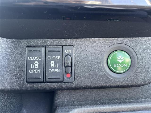 ステップワゴンスパーダ スパーダ　ホンダセンシング　ワンオーナー禁煙車ＥＴＣ社外ナビ（カロッツェリア）ＡＭ／ＦＭ／ＣＤ／ＡＵＸ／ＴＶ（ワンセグ）バックカメラパワースライドドア（両）ステアリングスイッチレーダークルコン（4枚目）