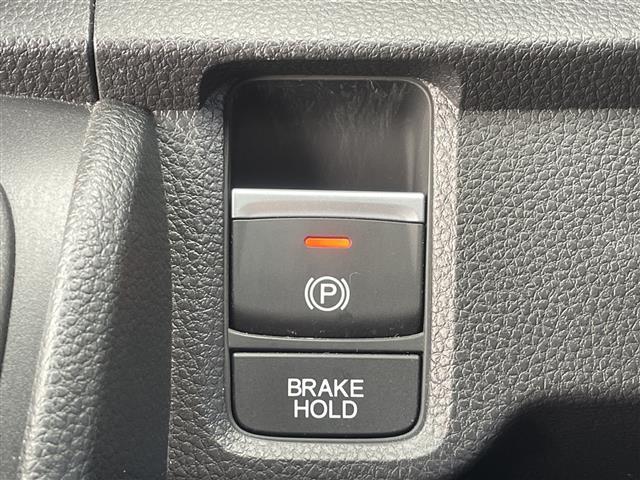 N-ONE RS ワンオーナー 禁煙車 純正ディスプレイオーディオ フルセグ Bluetooth carplay 前席シートヒーター 衝突軽減ブレーキ レーンキープアシスト バックカメラ 前後ドラレコ LED ETC(11枚目)