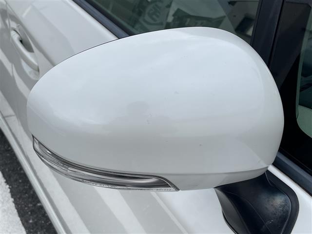 プリウス S 禁煙車 パナソニックナビ フルセグ Bluetooth バックカメラ ビルドインETC プッシュスタート/スマートキー スペアキー AUTOライト 取扱説明書 保証書(35枚目)