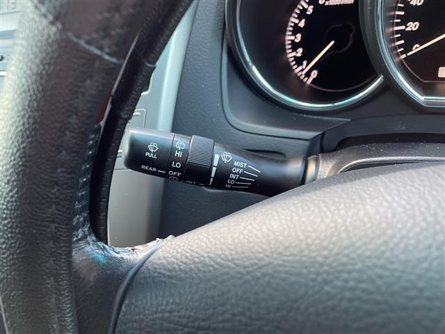 ハリアー 240G プレミアムLパッケージ ワンオーナー禁煙車社外ナビフルセグテレビETCシートヒーター黒革パワーステアリングパワーウィンドウAUTOライトAUTOエアコン純正フロアマット純正アルミホイール電挌ミラー(6枚目)