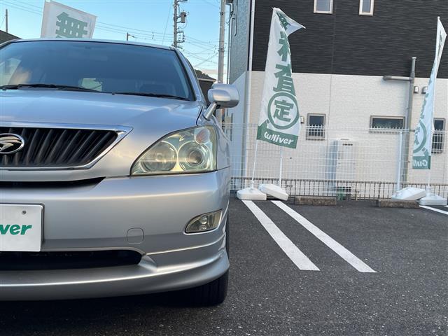 ハリアー 240G プレミアムLパッケージ ワンオーナー禁煙車社外ナビフルセグテレビETCシートヒーター黒革パワーステアリングパワーウィンドウAUTOライトAUTOエアコン純正フロアマット純正アルミホイール電挌ミラー(18枚目)