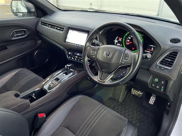 ヴェゼル ハイブリッドRS・ホンダセンシング 禁煙車純正ナビAM/FM/CD/DVD/TV/Bluetooth/TV(フルセグ)ハーフレザー黒皮シートドラレコ(前後)ETCシートヒーター(前席)ホンダセンシングパドルシフトステアリングスイッチ(35枚目)