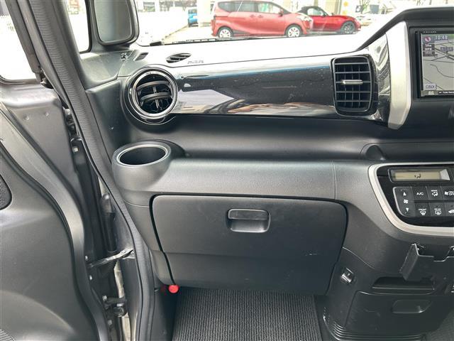 N-BOXカスタム G・ターボパッケージ ・ワンオーナー・社外ナビ・(FM/AM/CD/DVD/フルセグTV)・バックカメラ・禁煙車・両側パワースライドドア・クルーズコントロール・パドルシフト・盗難防止装置・ベンチシート・純正フロアマット(18枚目)