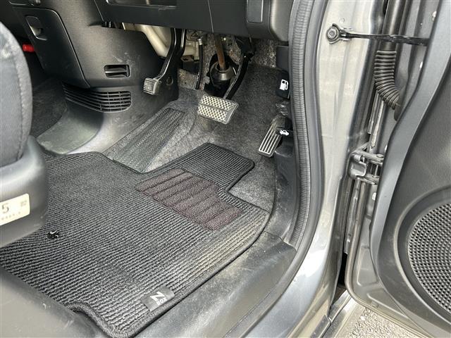 N-BOXカスタム G・ターボパッケージ ・ワンオーナー・社外ナビ・(FM/AM/CD/DVD/フルセグTV)・バックカメラ・禁煙車・両側パワースライドドア・クルーズコントロール・パドルシフト・盗難防止装置・ベンチシート・純正フロアマット(27枚目)