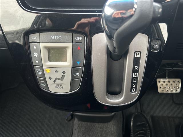 ムーヴ カスタム RS 社外ナビフルセグTVバックカメラETCオートライトMOMOステアリングプッシュスタート純正アルミ純正フロアマット(11枚目)