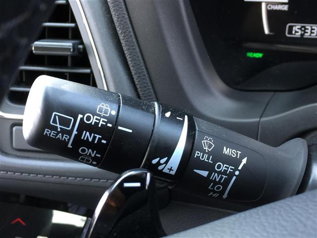 ヴェゼル ハイブリッド 純正8型ナビ/フルセグTV/DVD/音楽録音/Bluetooth/バックカメラ/衝突軽減ブレーキ/レーダークルーズ/レーンキープアシスト/RFP/ハーフレザーシート/シートヒーター/ドラレコ/ETC(17枚目)