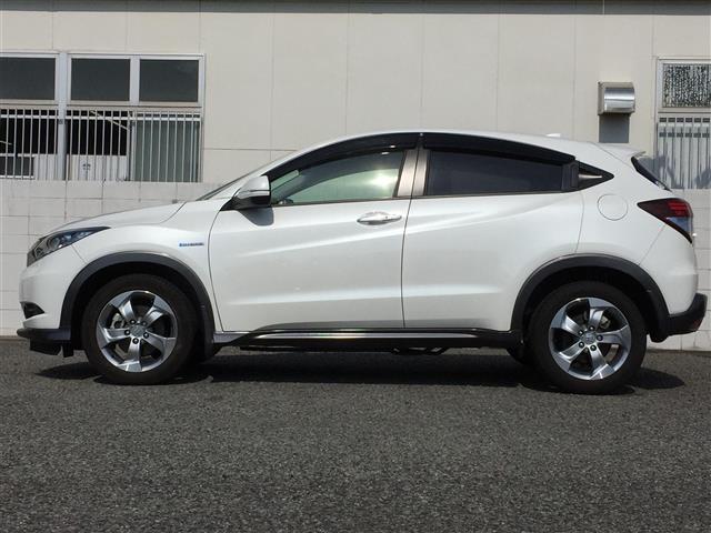 ヴェゼル ハイブリッド 純正8型ナビ/フルセグTV/DVD/音楽録音/Bluetooth/バックカメラ/衝突軽減ブレーキ/レーダークルーズ/レーンキープアシスト/RFP/ハーフレザーシート/シートヒーター/ドラレコ/ETC(34枚目)