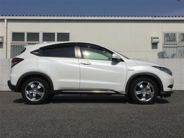 ヴェゼル ハイブリッド 純正8型ナビ/フルセグTV/DVD/音楽録音/Bluetooth/バックカメラ/衝突軽減ブレーキ/レーダークルーズ/レーンキープアシスト/RFP/ハーフレザーシート/シートヒーター/ドラレコ/ETC(35枚目)