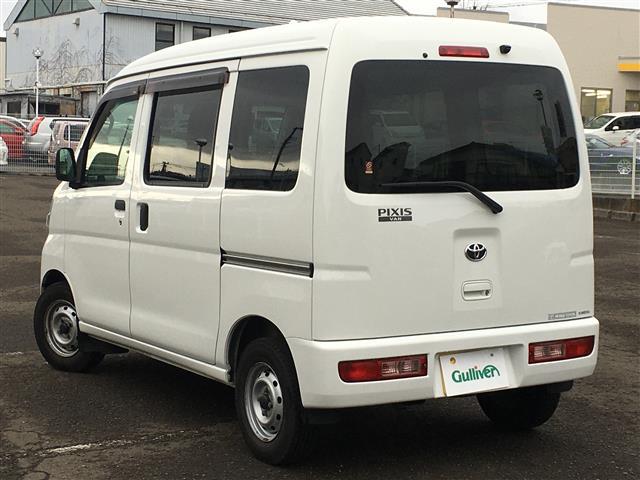デラックス 純正SDナビ ワンセグ BT AM FM ハイルーフ 4WD PW PS 前後ドラレコ 夏冬タイヤ バックカメラ ETC スペアーキー リアプライバシーガラス リアヒーター フロントリアゴムマット(5枚目)