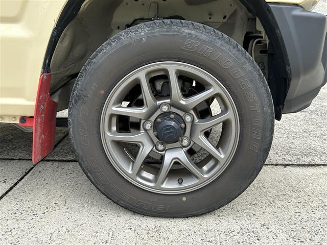 ジムニー XC ワンオーナー☆社外メモリナビ(Bluetooth/フルセグ)☆バックカメラ☆衝突軽減システム☆レーンアシスト☆クルーズコントロール☆ETC☆シートヒーター☆前後ドライブレコーダー☆マッドガード(17枚目)