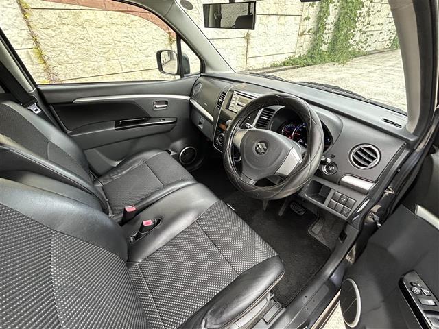 ワゴンRスティングレー リミテッド CD/MDオーディオ☆スマートキー☆プッシュスタート☆ETC☆ハーフレザーシート☆オートライト☆フォグランプ☆電動格納ミラー☆純正14インチAW(19枚目)