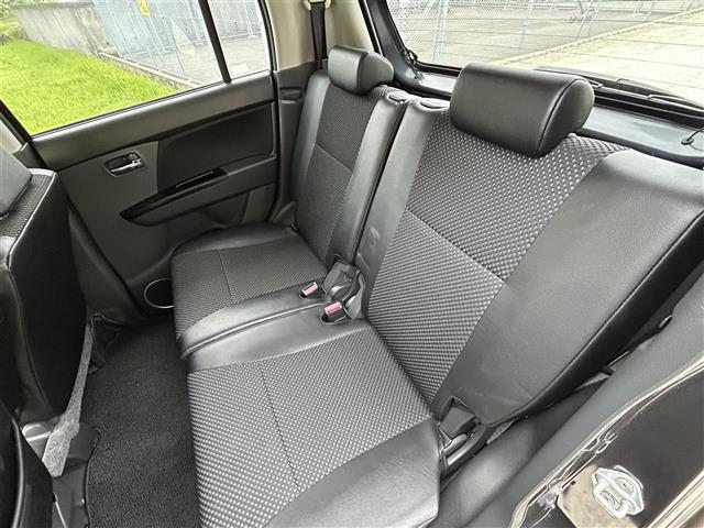 ワゴンRスティングレー リミテッド CD/MDオーディオ☆スマートキー☆プッシュスタート☆ETC☆ハーフレザーシート☆オートライト☆フォグランプ☆電動格納ミラー☆純正14インチAW(24枚目)