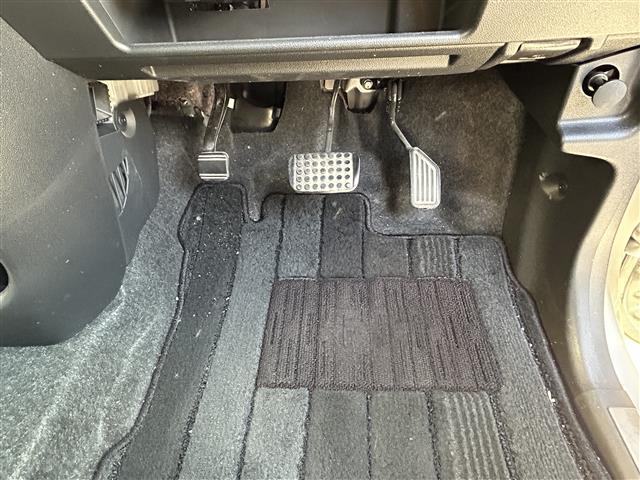 ムーヴキャンバス ＧブラックインテリアＶＳ　ＳＡＩＩＩ　純正ＳＤナビ（ＣＤ／ＤＶＤ／ＢＴ／フルセグ）☆全方位カメラ☆衝突軽減システム☆レーンアシスト☆両側パワースライドドア☆シートヒーター☆ステアリングスイッチ☆オートライト☆ＥＴＣ☆ドラレコ（30枚目）