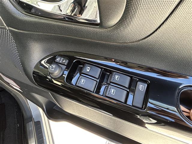 ムーヴキャンバス ＧブラックインテリアＶＳ　ＳＡＩＩＩ　純正ＳＤナビ（ＣＤ／ＤＶＤ／ＢＴ／フルセグ）☆全方位カメラ☆衝突軽減システム☆レーンアシスト☆両側パワースライドドア☆シートヒーター☆ステアリングスイッチ☆オートライト☆ＥＴＣ☆ドラレコ（31枚目）