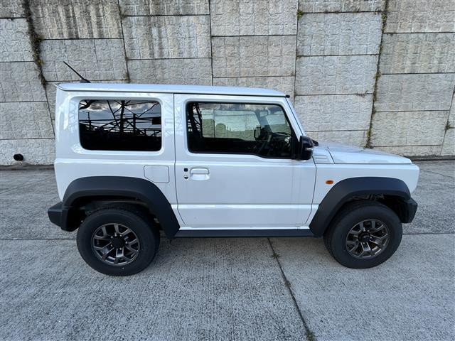 ジムニーシエラ JC ワンオーナー☆社外ディスプレイオーディオ(CD/DVD/BT)☆バックカメラ☆衝突軽減システム☆レーンアシスト☆シートヒーター☆オートライト☆前後ドライブレコーダー☆スマートキー☆純正15インチAW(8枚目)