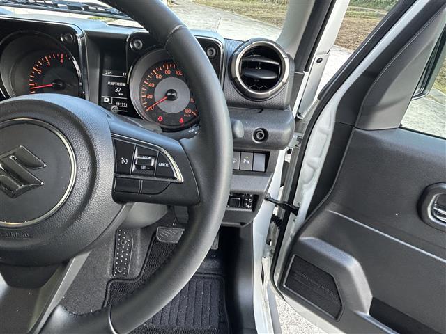 ジムニーシエラ JC ワンオーナー☆社外ディスプレイオーディオ(CD/DVD/BT)☆バックカメラ☆衝突軽減システム☆レーンアシスト☆シートヒーター☆オートライト☆前後ドライブレコーダー☆スマートキー☆純正15インチAW(19枚目)