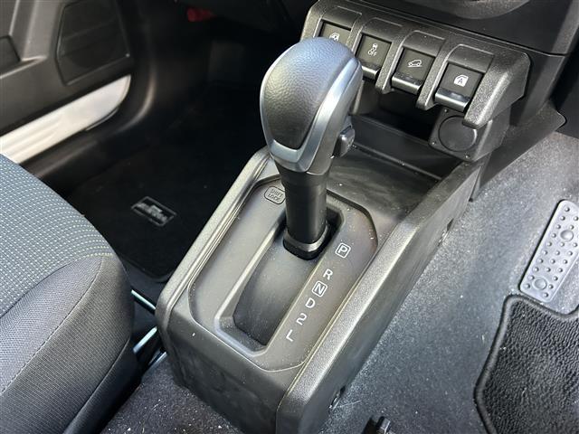 ジムニーシエラ JC ワンオーナー☆社外ディスプレイオーディオ(CD/DVD/BT)☆バックカメラ☆衝突軽減システム☆レーンアシスト☆シートヒーター☆オートライト☆前後ドライブレコーダー☆スマートキー☆純正15インチAW(27枚目)