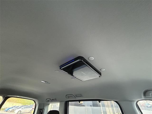 ステップワゴンスパーダ スパーダ　ホンダセンシング　純正９インチナビ（ＣＤ／ＤＶＤ／ＢＴ／フルセグ）☆バックカメラ☆フリップダウンモニター☆衝突軽減システム☆レーンアシスト☆レーダークルーズ☆ＥＴＣ☆両側パワースライドドア☆パドルシフト（2枚目）