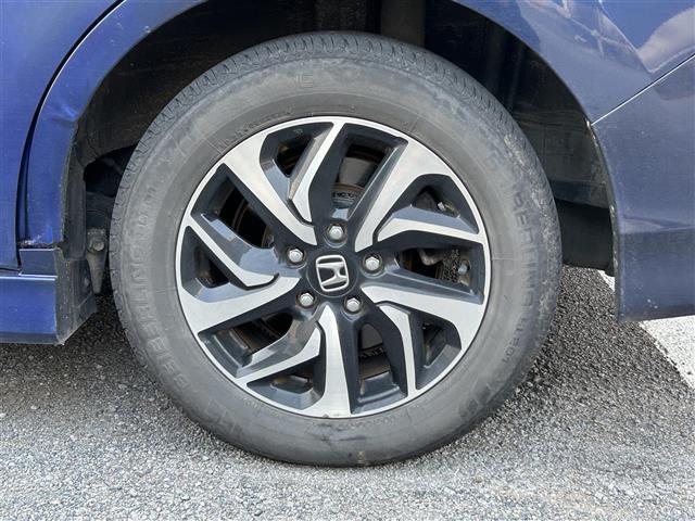 ステップワゴンスパーダ スパーダ　ホンダセンシング　純正９インチナビ（ＣＤ／ＤＶＤ／ＢＴ／フルセグ）☆バックカメラ☆フリップダウンモニター☆衝突軽減システム☆レーンアシスト☆レーダークルーズ☆ＥＴＣ☆両側パワースライドドア☆パドルシフト（27枚目）