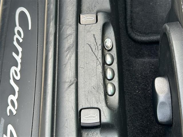 ９１１ ９１１カレラ４Ｓ　社外ＨＤＤナビ（ＣＤ／ＤＶＤ／ＭＳＶ）☆レザーシート☆パワーシート☆ＢＯＳＥサウンドシステム☆ドライブレコーダー☆ＥＴＣ☆純正１８インチＡＷ（31枚目）