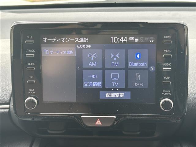 ヤリスクロス ハイブリッドZ アドベンチャー ワンオーナー☆純正ディスプレイオーディオ(Bluetooth/フルセグ)☆バックカメラ☆衝突軽減システム☆レーンアシスト☆BSM☆ACC☆ETC☆ハーフレザーシート☆パワーシート☆シートヒーター(4枚目)