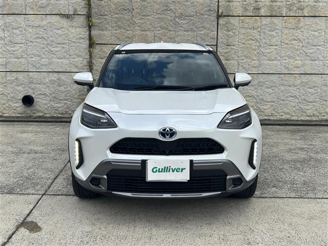 ヤリスクロス ハイブリッドZ アドベンチャー ワンオーナー☆純正ディスプレイオーディオ(Bluetooth/フルセグ)☆バックカメラ☆衝突軽減システム☆レーンアシスト☆BSM☆ACC☆ETC☆ハーフレザーシート☆パワーシート☆シートヒーター(8枚目)