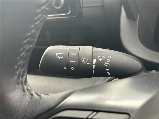 ヤリスクロス ハイブリッドZ アドベンチャー ワンオーナー☆純正ディスプレイオーディオ(Bluetooth/フルセグ)☆バックカメラ☆衝突軽減システム☆レーンアシスト☆BSM☆ACC☆ETC☆ハーフレザーシート☆パワーシート☆シートヒーター(25枚目)