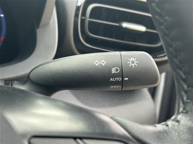 ヤリスクロス ハイブリッドZ アドベンチャー ワンオーナー☆純正ディスプレイオーディオ(Bluetooth/フルセグ)☆バックカメラ☆衝突軽減システム☆レーンアシスト☆BSM☆ACC☆ETC☆ハーフレザーシート☆パワーシート☆シートヒーター(26枚目)