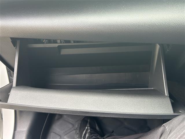 ヤリスクロス ハイブリッドZ アドベンチャー ワンオーナー☆純正ディスプレイオーディオ(Bluetooth/フルセグ)☆バックカメラ☆衝突軽減システム☆レーンアシスト☆BSM☆ACC☆ETC☆ハーフレザーシート☆パワーシート☆シートヒーター(41枚目)